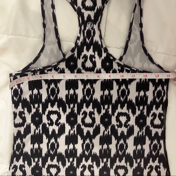 Lululemon Cool Racerback Tank - ikat print *RARE* - Picture 11 of 11